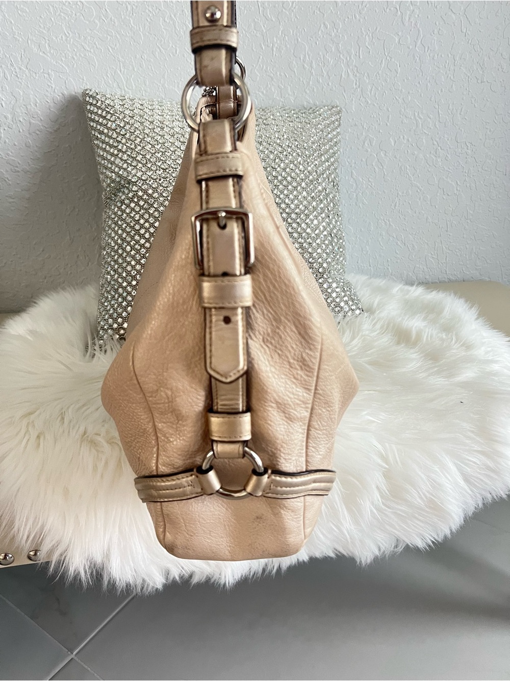 Coach Pebbled Leather Hobo Bag in Beige with Dark Trim - Picture 3 of 6